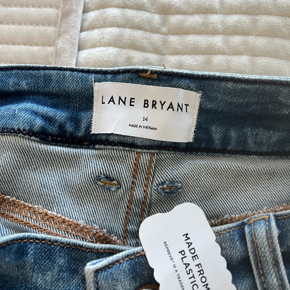 NWT Lane Bryant Body Icon Signature Fit Mid Flare Leg Jeans - Picture 13 of 13